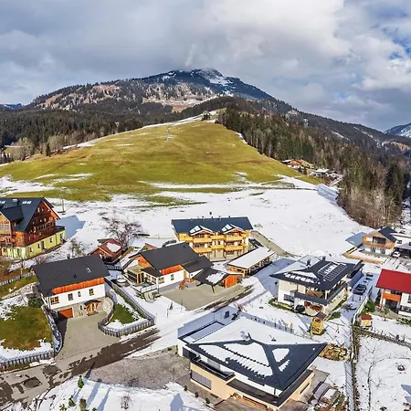 Dachstein West - Traumhafte Mit Garten Und Terrasse Appartement Russbach am Pass Gschütt