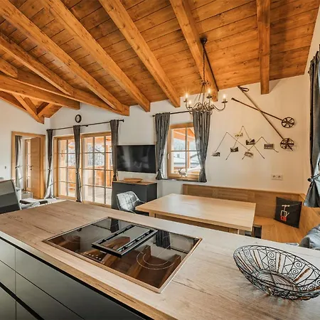 Dachstein West - Traumhafte Mit Garten Und Terrasse Appartement Russbach am Pass Gschütt